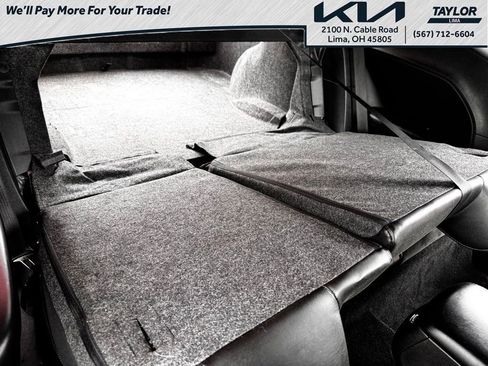 Used 2022 Dodge Challenger R/T w/ Plus Package image 29