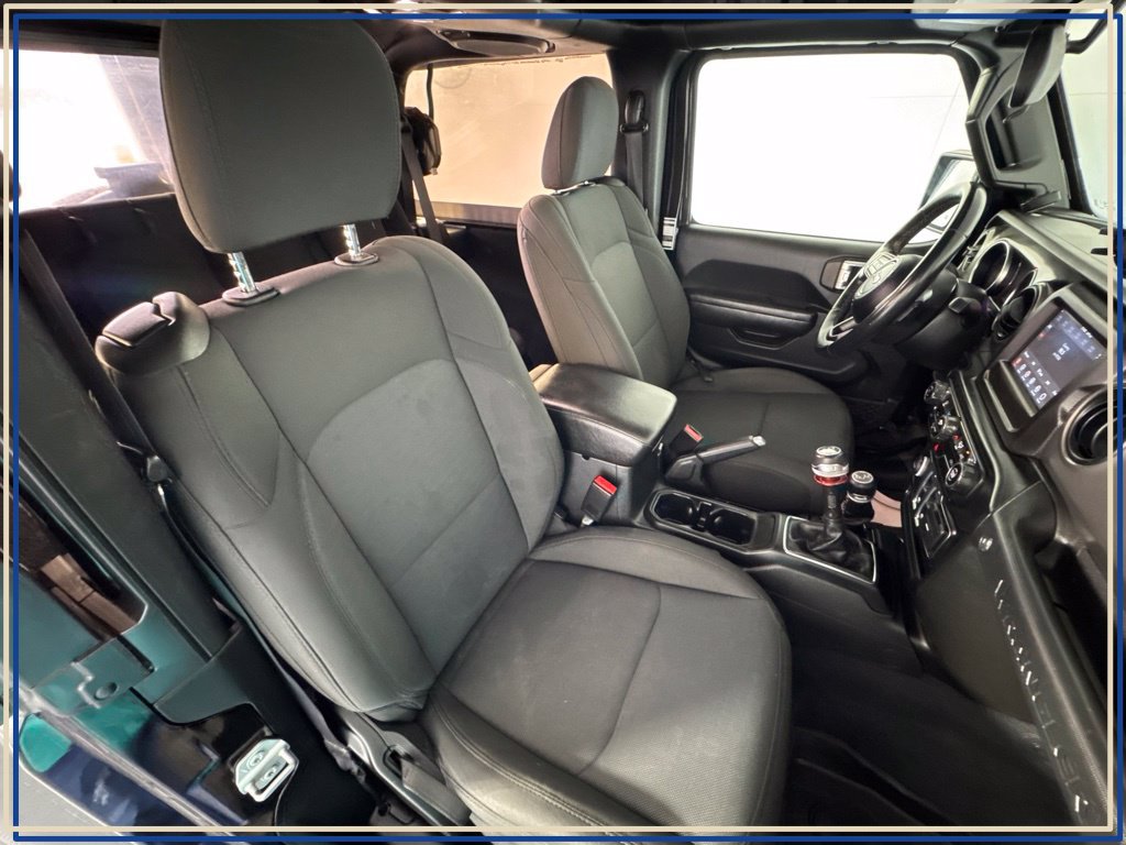 Used 2022 Jeep Wrangler Sport AWD/4WD image 39