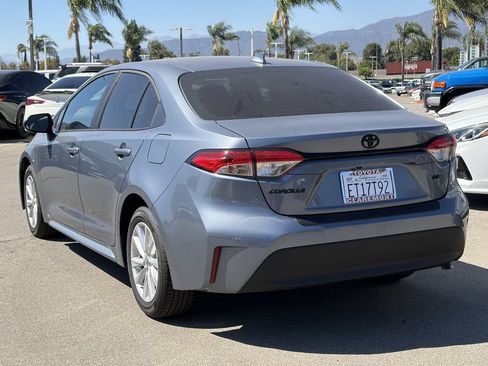 Certified 2026 Toyota Corolla LE w/ LE Premium Package FWD image 4