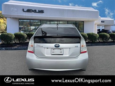 Used 2010 Toyota Prius Three image 4