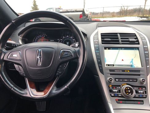 Used 2018 Lincoln MKZ Select w/ Technology Package image 29