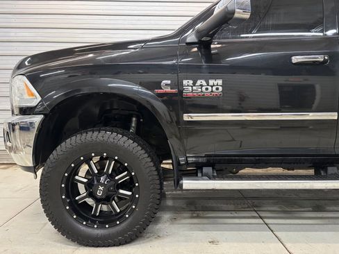 Used 2015 RAM 3500 Laramie Longhorn image 4