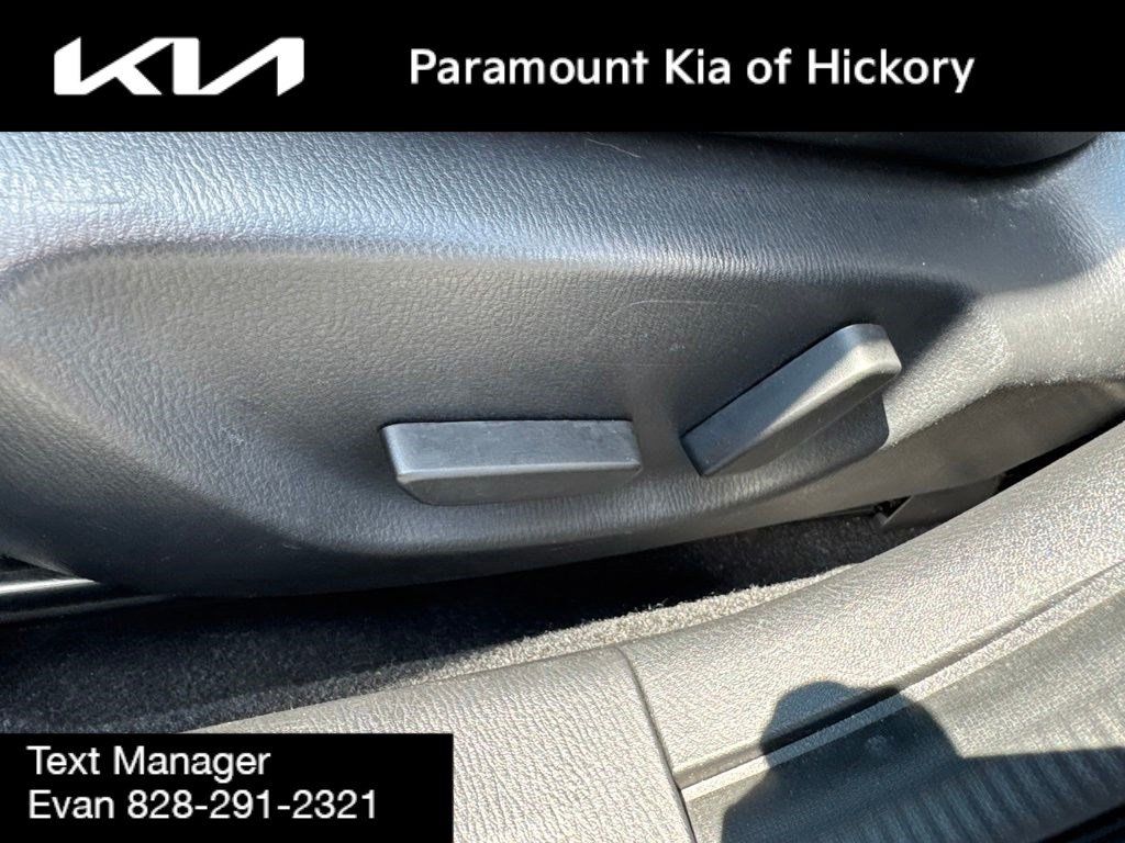 Used 2015 MAZDA MAZDA3 s Grand Touring FWD image 18