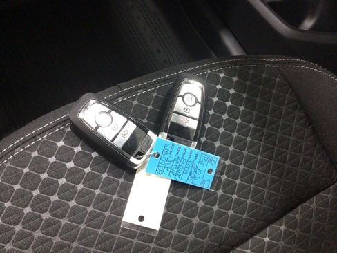 New 2025 Ford Escape Active image 38