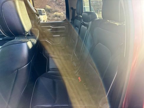 Used 2019 RAM 1500 Laramie AWD/4WD image 23
