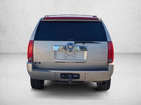 Used 2008 Cadillac Escalade image 6