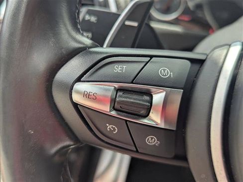 Used 2018 BMW M4 Convertible RWD image 11
