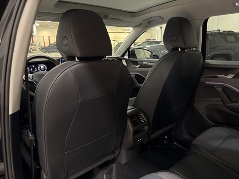New 2026 Volkswagen Tiguan SE AWD/4WD image 20