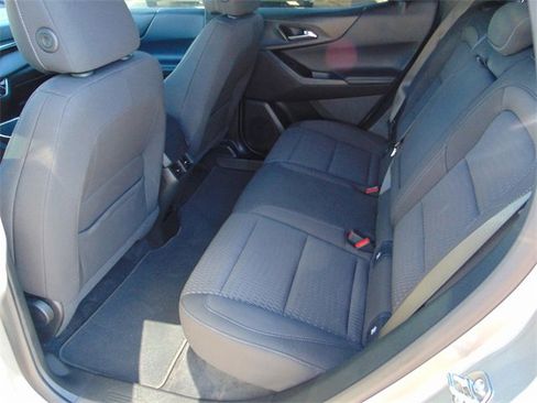 Used 2025 Chevrolet Equinox LT w/ Safety and Technology Package image 21