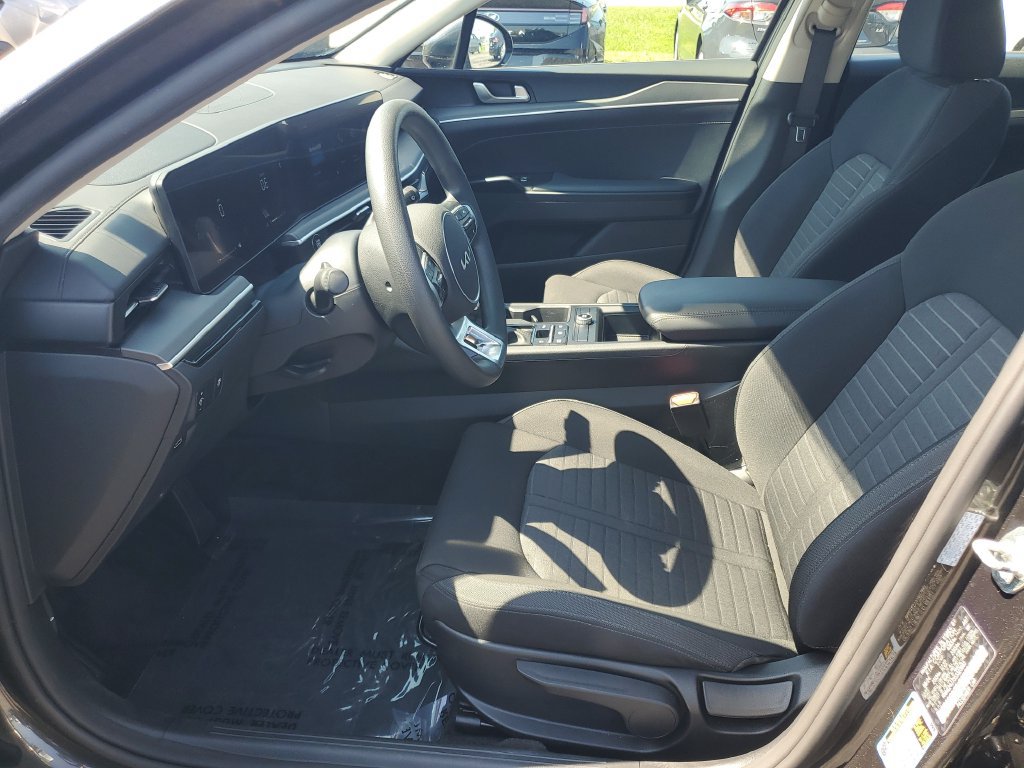 Used 2025 Kia K5 LXS FWD image 5