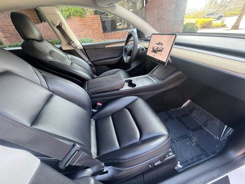 Used 2023 Tesla Model Y Long Range AWD/4WD image 15