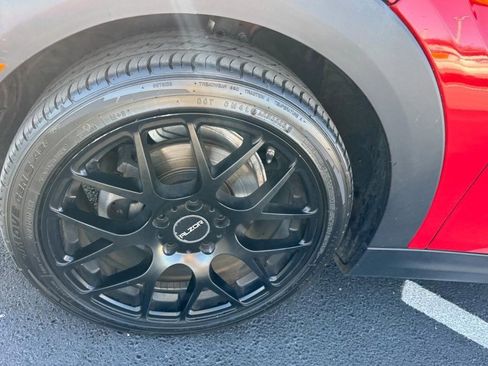 Used 2015 MINI Cooper 2-Door Hardtop image 8