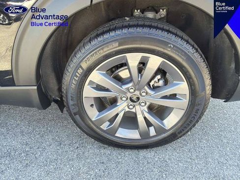 Certified 2023 Ford Explorer XLT w/ Equipment Group 202A AWD/4WD image 8