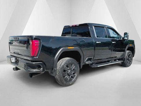 Used 2024 GMC Sierra 2500 Denali w/ Denali Reserve Package AWD/4WD image 8