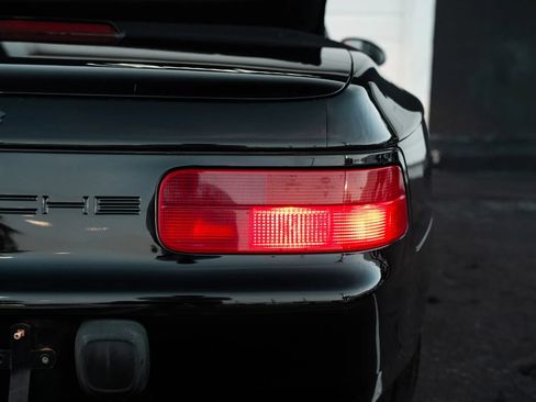 Used 1995 Porsche 968 Cabriolet RWD image 16