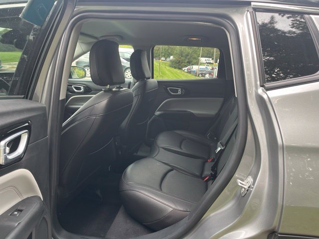 Used 2022 Jeep Compass Limited AWD/4WD image 11