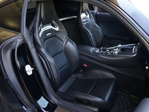Used 2017 Mercedes-Benz AMG GT Coupe image 10