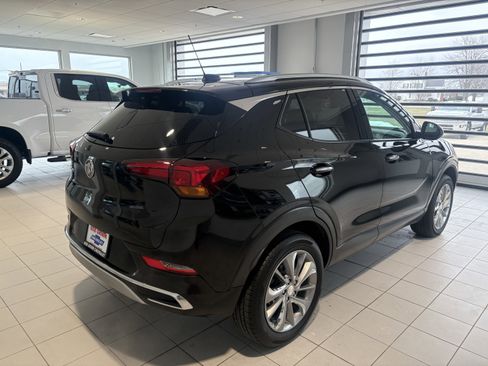 Used 2023 Buick Encore GX Essence w/ Experience Buick Package image 4