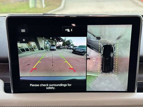 Used 2022 Lincoln Aviator Reserve w/ Elements Package Plus image 28