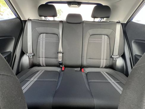 Used 2025 Hyundai Venue SEL FWD image 43