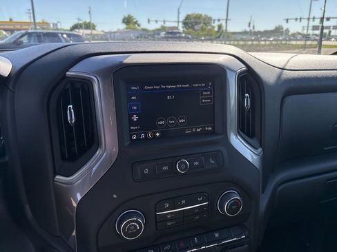 Certified 2025 Chevrolet Silverado 2500 Custom w/ Custom Value Package AWD/4WD image 23
