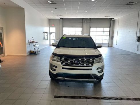 Used 2017 Ford Explorer Limited AWD/4WD image 7