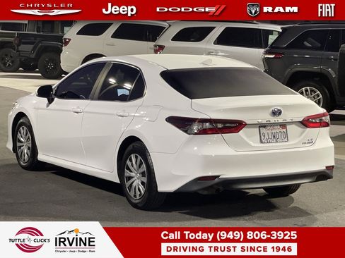 Used 2024 Toyota Camry LE image 4