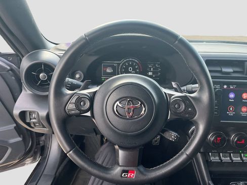 Used 2023 Toyota GR86 Premium w/ ALL Weather Mat Package (TMS) RWD image 11