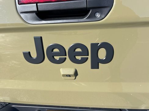 New 2026 Jeep Gladiator Willys image 34