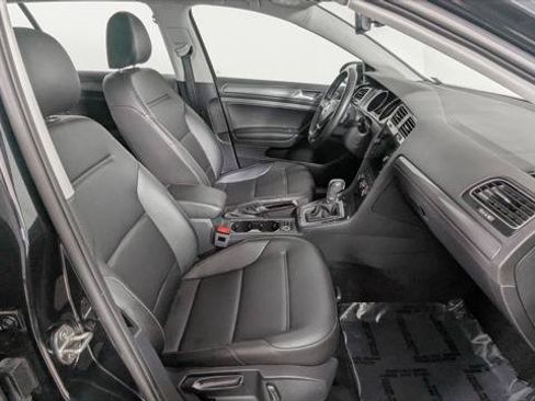 Used 2018 Volkswagen Golf SE FWD image 24