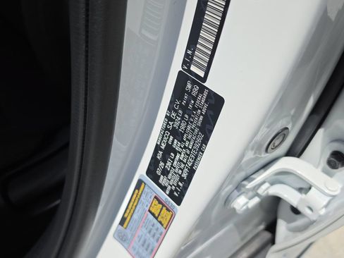 New 2026 Kia K4 FWD image 32