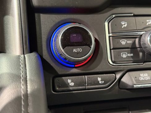 Used 2022 Chevrolet Tahoe Z71 w/ Z71 Off-Road Package image 29