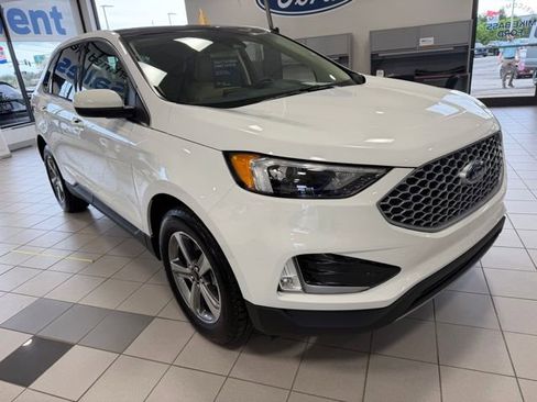 Used 2024 Ford Edge SEL w/ Convenience Package AWD/4WD image 5