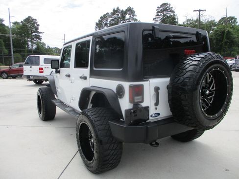 Used 2015 Jeep Wrangler Unlimited Sport w/ Quick Order Package 24S AWD/4WD image 27