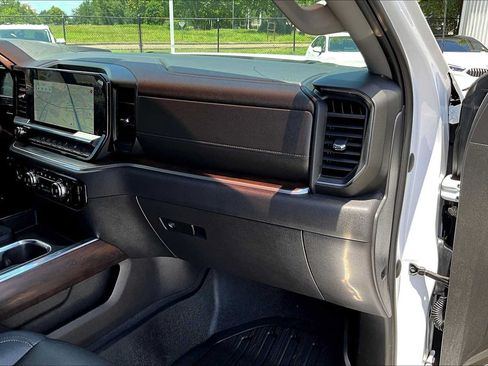 Used 2022 GMC Sierra 1500 SLT w/ SLT Convenience Package RWD image 19