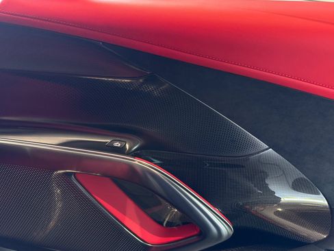 Used 2025 Ferrari 12Cilindri RWD image 19