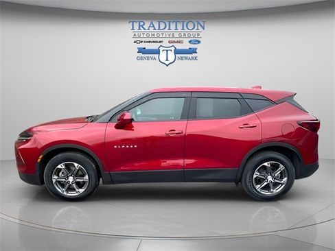 Used 2025 Chevrolet Blazer LT w/ Driver Confidence Package image 2