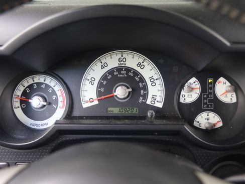 Used 2012 Toyota FJ Cruiser 4WD w/ Upgrade Pkg image 19