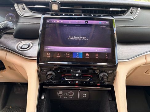 Used 2021 Jeep Grand Cherokee L Limited RWD image 26