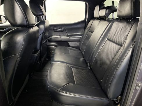 Certified 2020 Toyota Tacoma Limited image 13