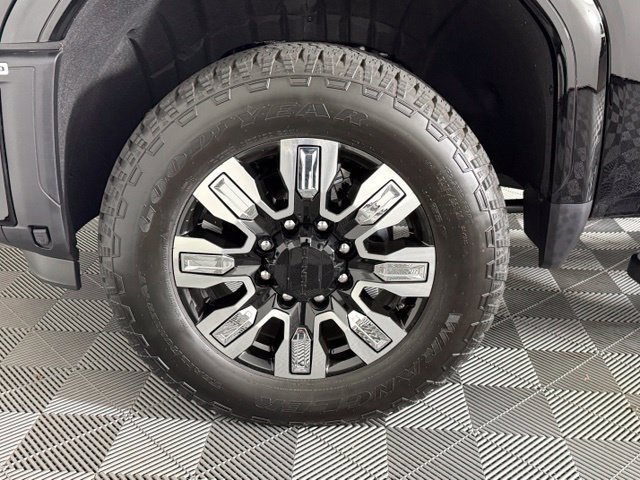 Used 2026 GMC Sierra 2500 Denali w/ Denali Reserve Package AWD/4WD image 11