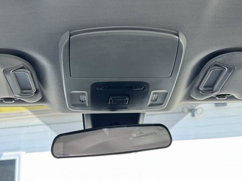 Used 2022 Toyota Camry SE FWD image 23