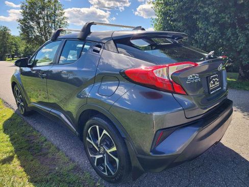 Used 2018 Toyota C-HR XLE FWD image 8