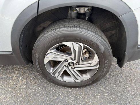 Used 2023 Hyundai Santa Fe SE AWD/4WD image 5