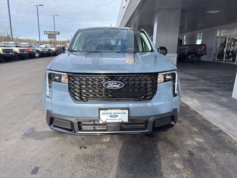 New 2026 Ford Maverick Lariat w/ Black Appearance Package image 9