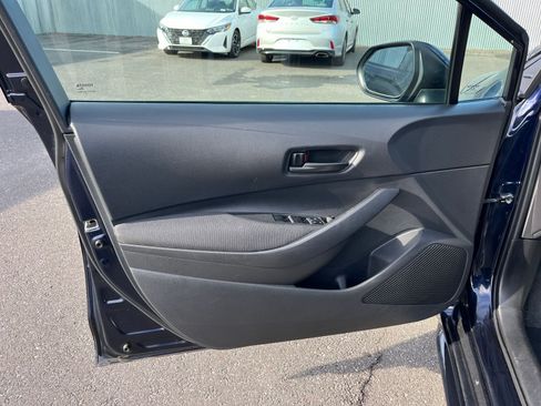 Used 2025 Toyota Corolla LE image 20