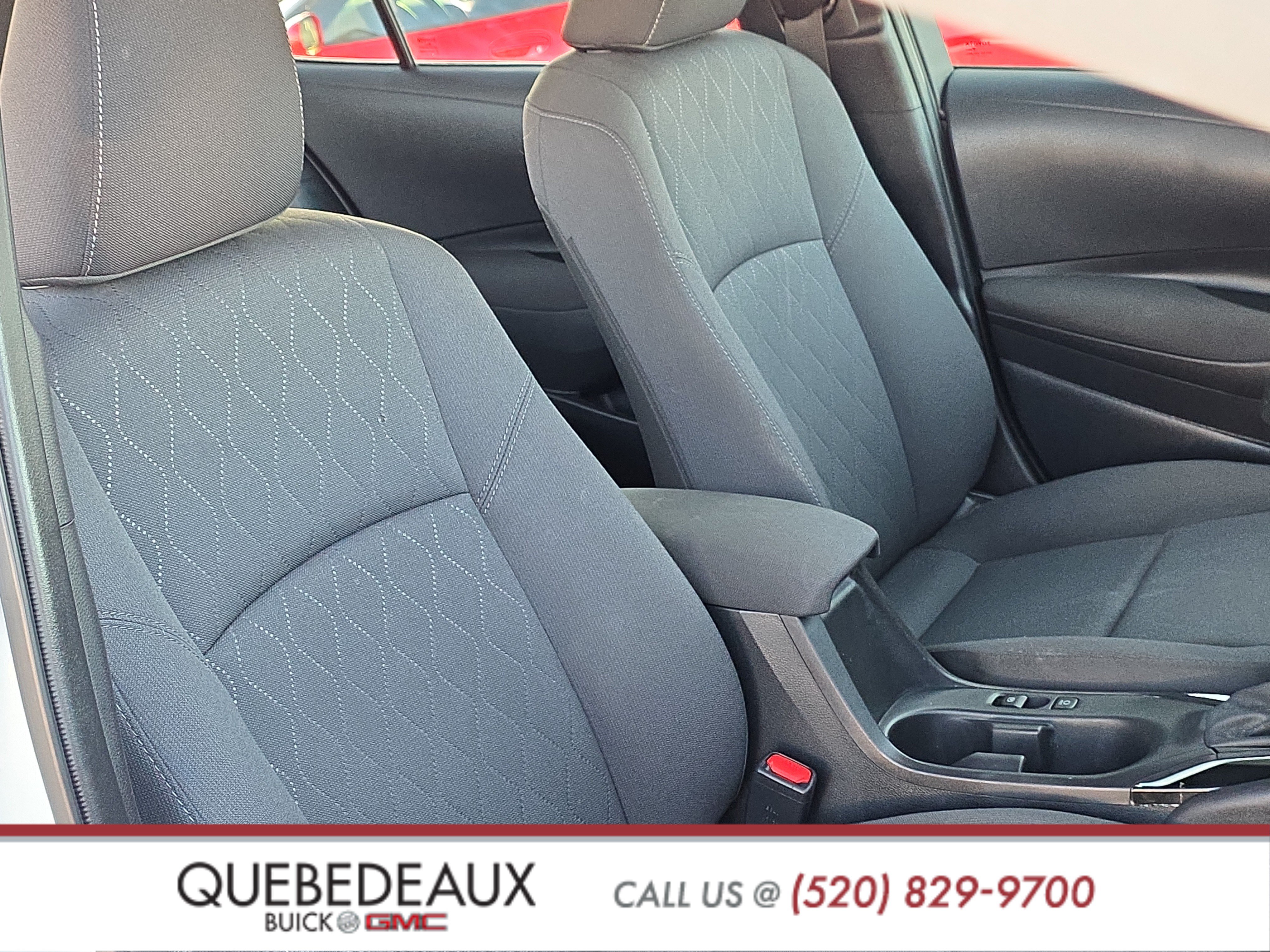 Used 2025 Toyota Corolla LE FWD image 27