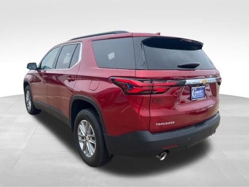Used 2023 Chevrolet Traverse LT image 7