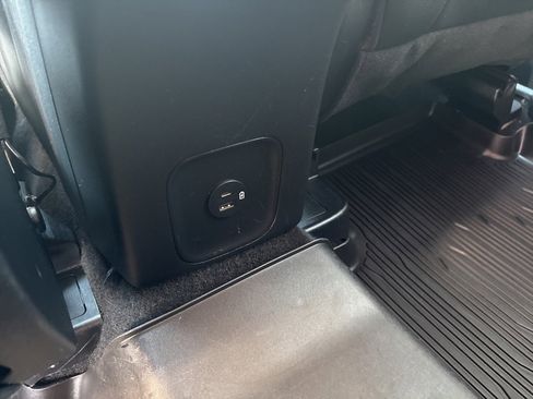 Used 2020 Ford Escape SEL image 21