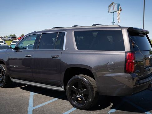Used 2017 Chevrolet Suburban LT AWD/4WD image 25